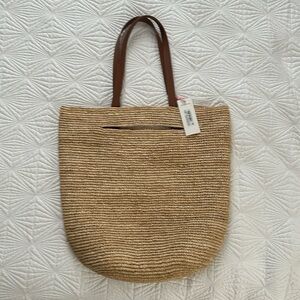 Vineyard Vines Crochet Magazine Tote